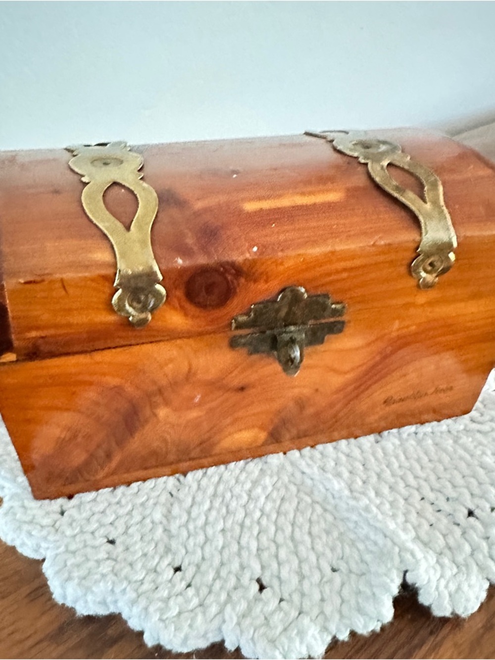 Vtg small cedar box Franklin, Nebraska
